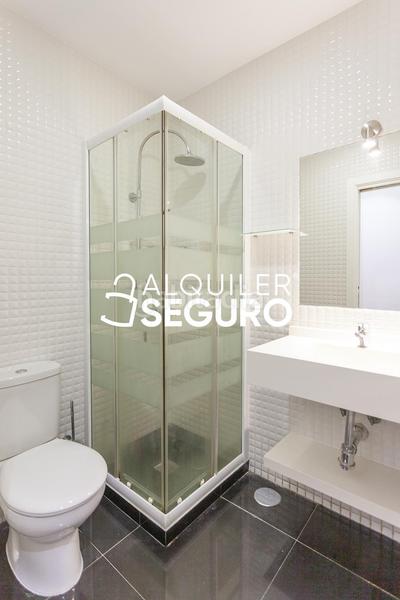 Foto 681a47bf-acf5-4a64-81a3-aeee29c51710. Affitto appartamento con riscaldamento in Embajadores-Lavapiés Madrid