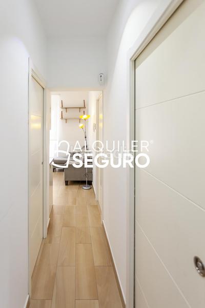 Foto 83262306-558f-4a8e-b1bd-a1a0f0155e73. Lloguer pis amb calefacció a Embajadores-Lavapiés Madrid