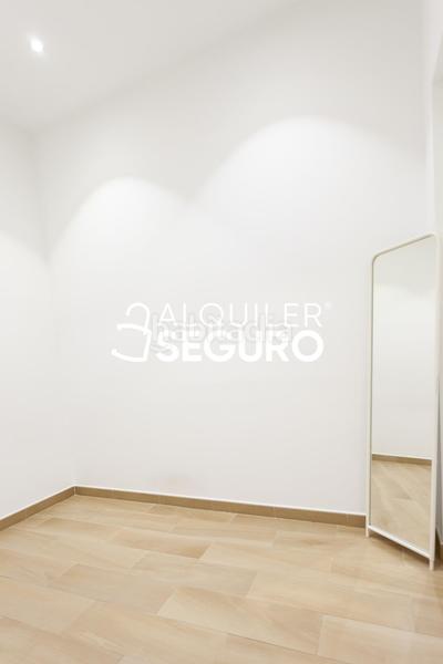 Foto 3df160b9-9242-4777-b807-dbba643686e0. Rent flat with heating in Embajadores-Lavapiés Madrid