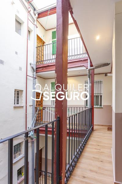 Foto 5fd2b2a4-4406-46d1-b81b-7ded8cce2ced. Rent flat with heating in Embajadores-Lavapiés Madrid