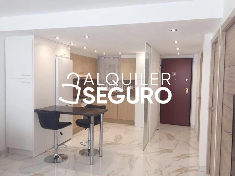 Foto 204d3fb3-b771-429c-8aa1-c5b4f9351a89. Location appartement avec parking piscine dans Playa Levante Benidorm