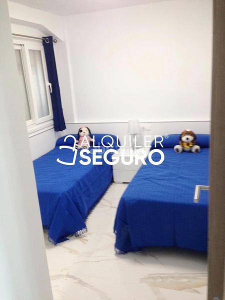 Foto 703f5043-687e-4f25-9237-dc7996d8238c. Rent flat with parking pool in Playa Levante Benidorm