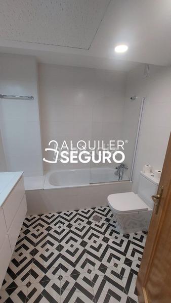 Foto b234e318-a48f-41d3-b400-e0c76c2b83e7. Lloguer pis amb aparcament a Ríos Rosas-Nuevos Ministerios Madrid