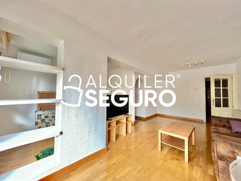 Foto 782cc43a-d55c-459a-9549-3b1f5f3c7cc1. Rent flat with heating pool in Pinar del Rey Madrid