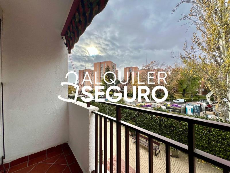 Foto c109ba9f-d5df-4d25-8a3b-917d61f81625. Rent flat with heating pool in Pinar del Rey Madrid