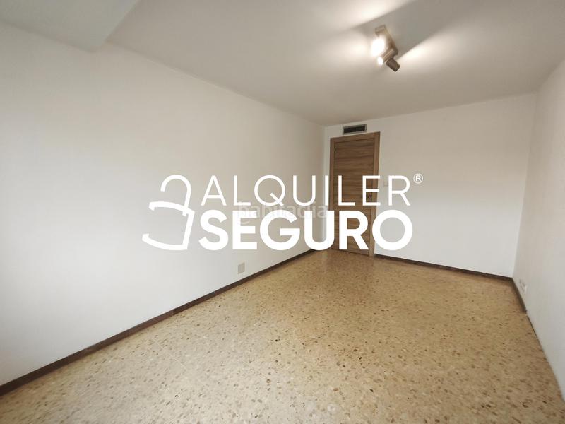 Foto 21b8f1a9-a767-4735-b0a2-ed5126551730. Affitto appartamento con riscaldamento in Doctor Cerrada Zaragoza