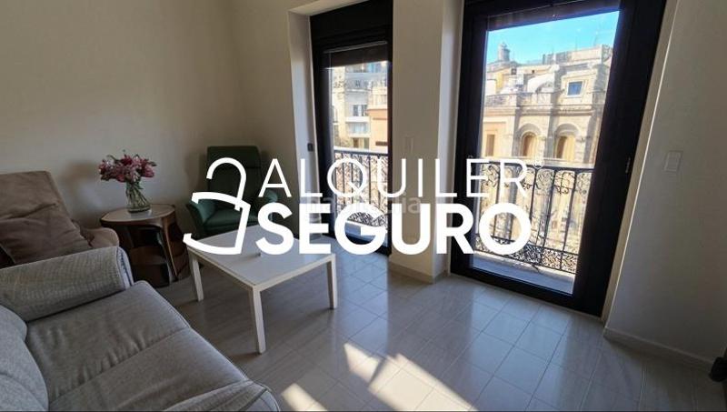 Foto 0aa8971f-625b-4aeb-80e4-e6044b0f2a15. Rent flat in Alfalfa - Santa Cruz Sevilla