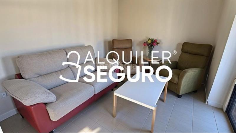 Foto b81979d1-cc9f-440b-a263-d5469ecbb8e3. Rent flat in Alfalfa - Santa Cruz Sevilla