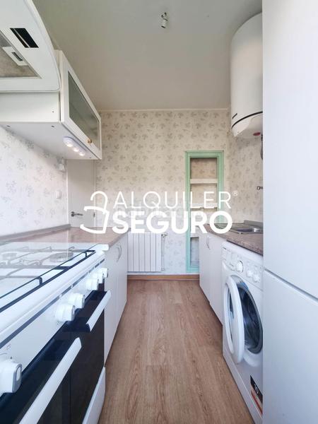 Foto 59462fc8-4273-4f4e-b82b-dbcf9657d193. Alquiler chalet  c nogal en Collado Mediano