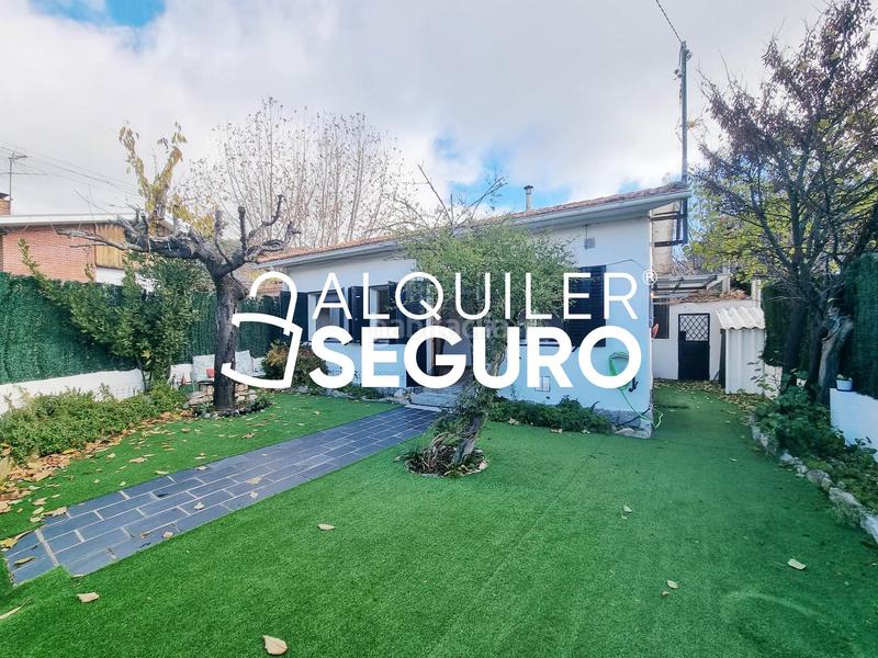 Foto 62b2ebd0-bc80-4060-8446-346849a8f3dd. Alquiler chalet  c nogal en Collado Mediano