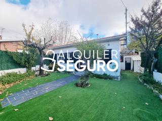 Location Chalet  Nogal. Chalet c nogal collado mediano