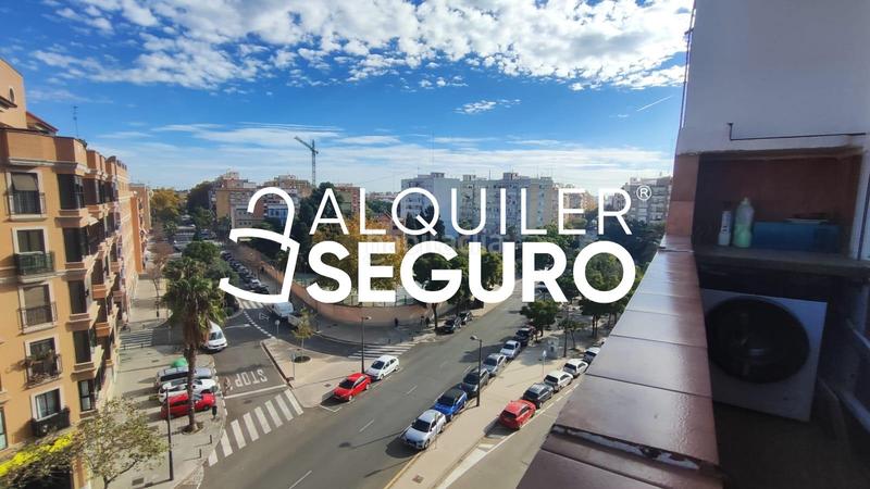 Foto 2b21269a-b211-40f4-96f9-998c189f89e0. Affitto appartamento in Marxalenes Valencia
