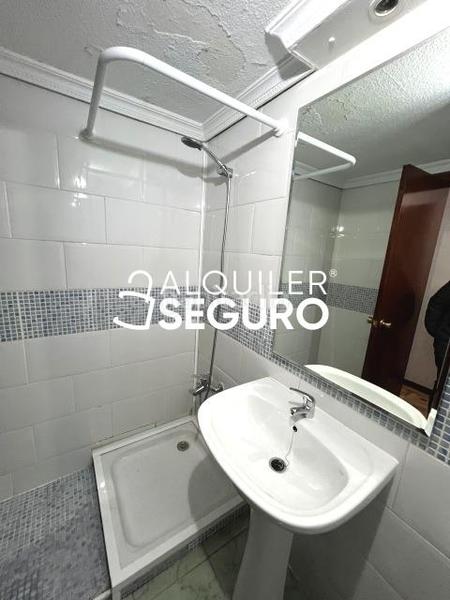 Foto b4ee706f-8e5e-411d-895f-ab747c0d022a. Lloguer pis amb calefacció a Villaverde Alto Madrid