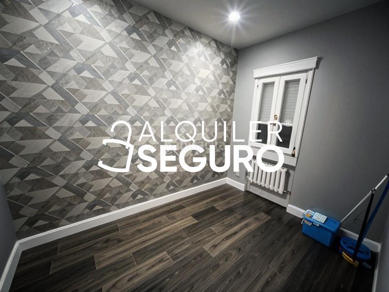 Foto 56b3160d-0bd0-48a1-a582-42283d096fdc. Lloguer pis amb calefacció a Pacífico Madrid