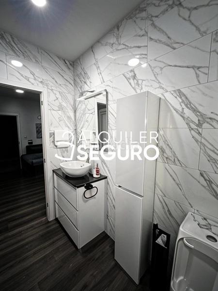 Foto cd20c572-7afb-41c8-91ff-34ea5df75e49. Miete etagenwohnung mit heizung in Pacífico Madrid