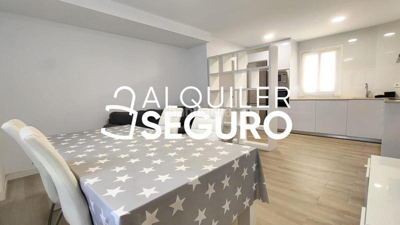 Foto 60b8e51a-0645-458e-a9a0-cdf2d3869de9. Alquiler piso  pl. almansa en El Pilar Valencia