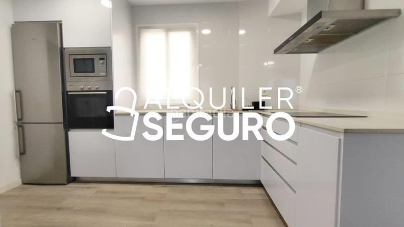 Foto ffb1d36d-7892-4da2-9fc9-5e0e79cbc323. Alquiler piso  pl. almansa en El Pilar Valencia