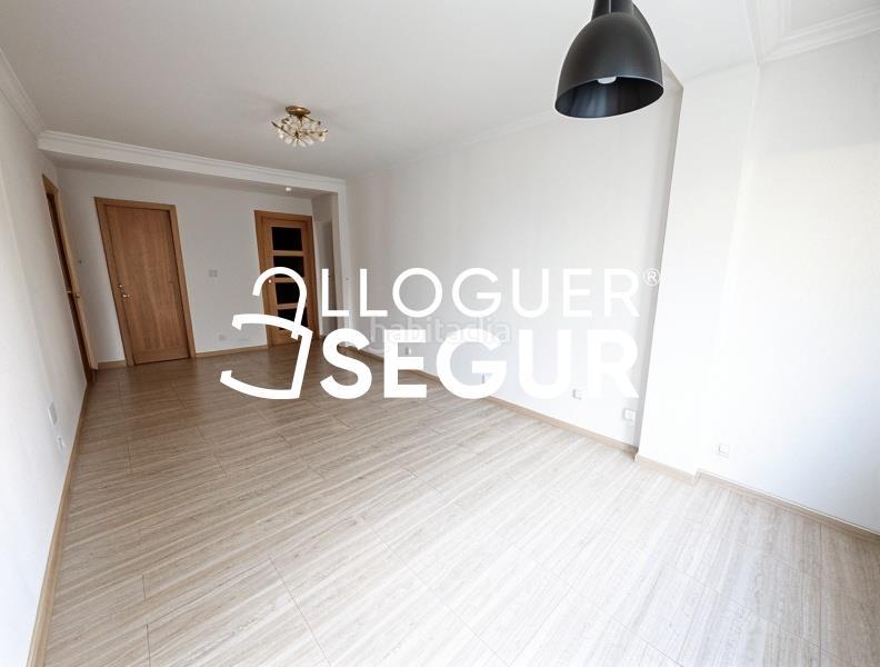 Foto 3deb1a8d-bd4f-449d-8b24-877e6fdeb669. Rent flat in Les Torres Rubí