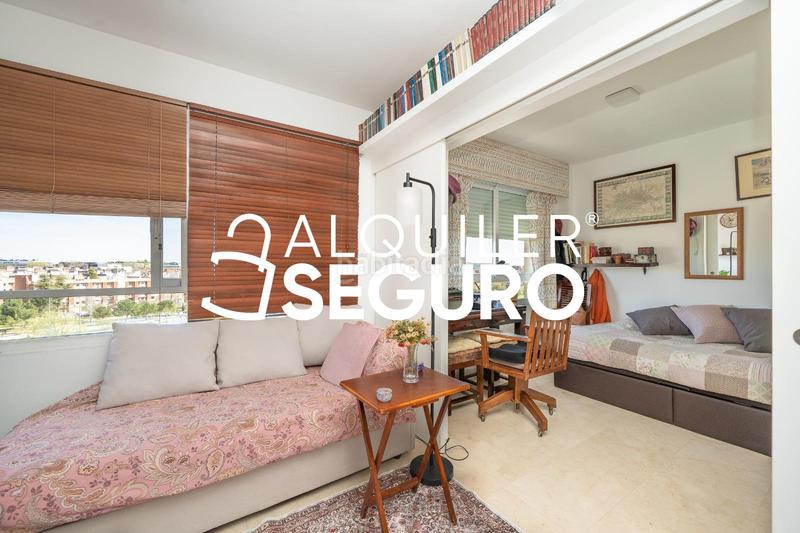 Foto 47bebfa7-545b-4e65-98e8-2b141843ac7a. Alquiler piso  av. de machupichu en Canillas Madrid