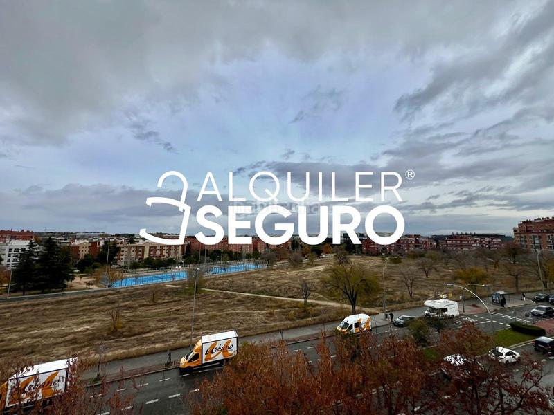 Foto 65bc4dff-b2cd-488a-ba76-d8d1b01c6233. Alquiler piso  av. de machupichu en Canillas Madrid