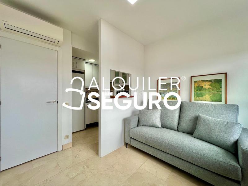 Foto 3ffe1d5c-a56b-46df-b326-c9d91ca9f3b0. Location appartement avec piscine dans Canillas Madrid