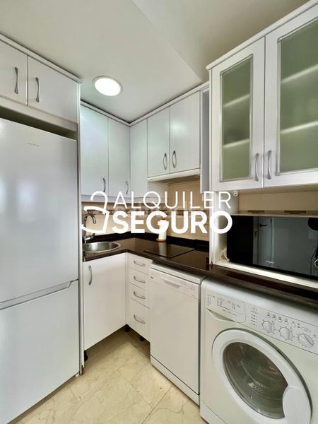 Foto a814fbc2-c5c6-4658-9a8e-33ca1a32880d. Miete etagenwohnung mit pool in Canillas Madrid