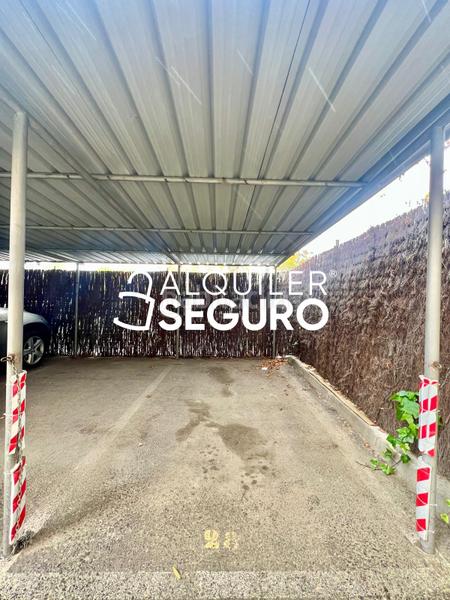 Foto b9f5b049-15c3-46ca-98e8-0bccdbe4348b. Miete etagenwohnung mit pool in Canillas Madrid