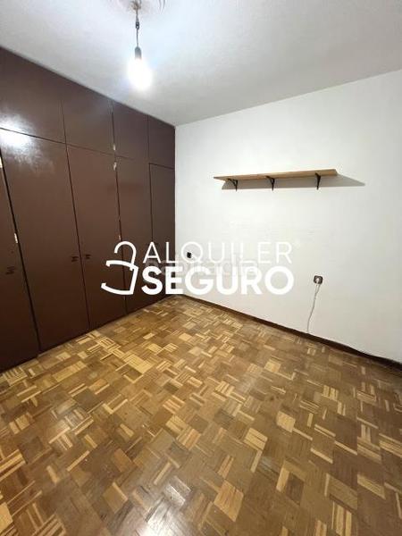 Foto e035bc6f-0752-451f-9af2-a7dbeb0a26f8. Alquiler piso  c godella en San Cristóbal Madrid