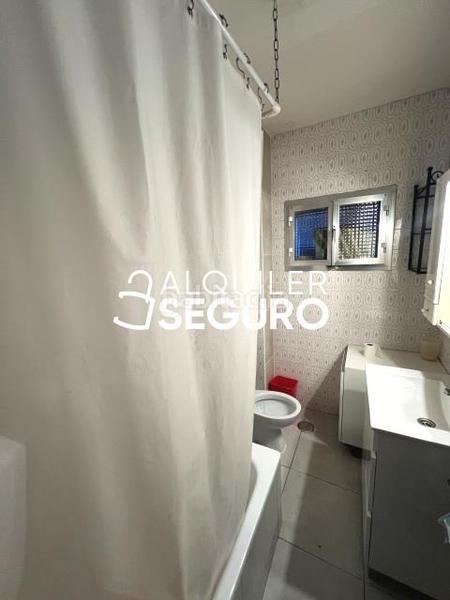 Foto a5c6abea-28e7-4c05-b5a8-91c5ad353f92. Miete etagenwohnung mit heizung in San Cristóbal Madrid