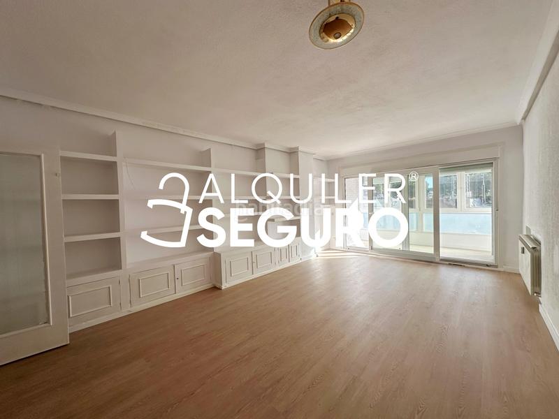 Foto 97501a21-7ae2-4d2c-913b-e65a8283f311. Location appartement avec chauffage parking piscine dans Majadahonda