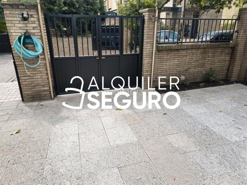 Foto d0897bba-dec7-4f13-b1dd-88426188a4d2. Alquiler chalet  c huéznar en Vista Azul - Consolación Dos Hermanas