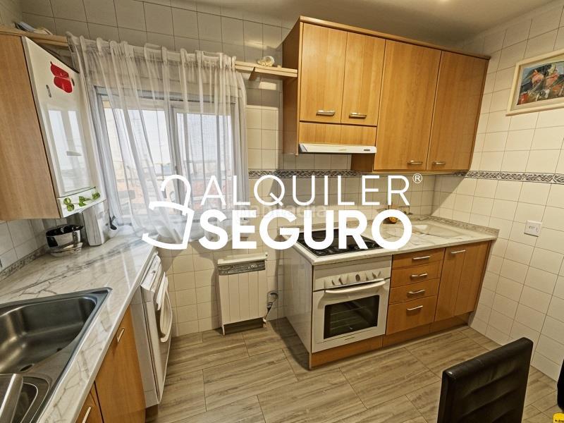 Foto c00de9eb-5762-423f-91e9-218ae7eb5df9. Miete etagenwohnung mit heizung in Centro Móstoles