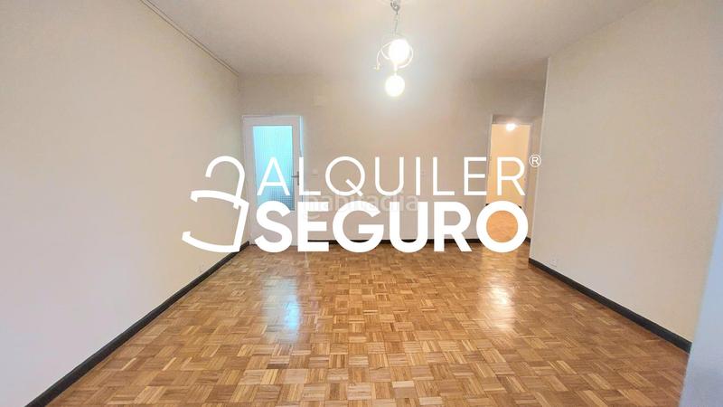 Foto f6062704-6753-437d-9efd-169e637d2fcb. Alquiler piso  c de casalarreina en Ambroz Madrid