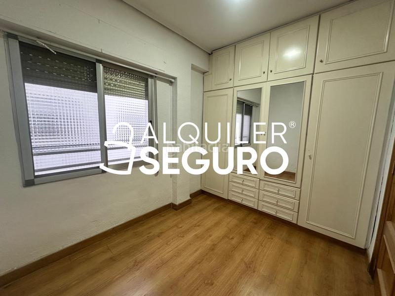 Foto 3f781744-6bba-4ab0-b452-dff2ac901099. Alquiler piso  av. guillem anglesola en Aiora Valencia