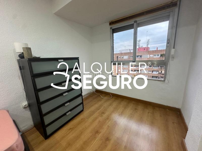 Foto a101d0a1-2ad8-45e3-9ab7-602e0de6836f. Alquiler piso  av. guillem anglesola en Aiora Valencia
