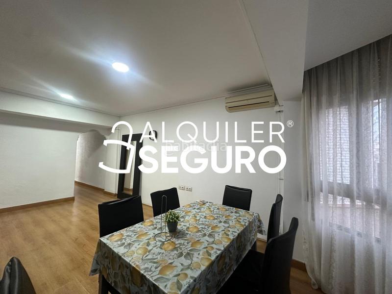 Foto e56a84db-9896-45d9-90c5-9bddb52991d3. Alquiler piso  av. guillem anglesola en Aiora Valencia