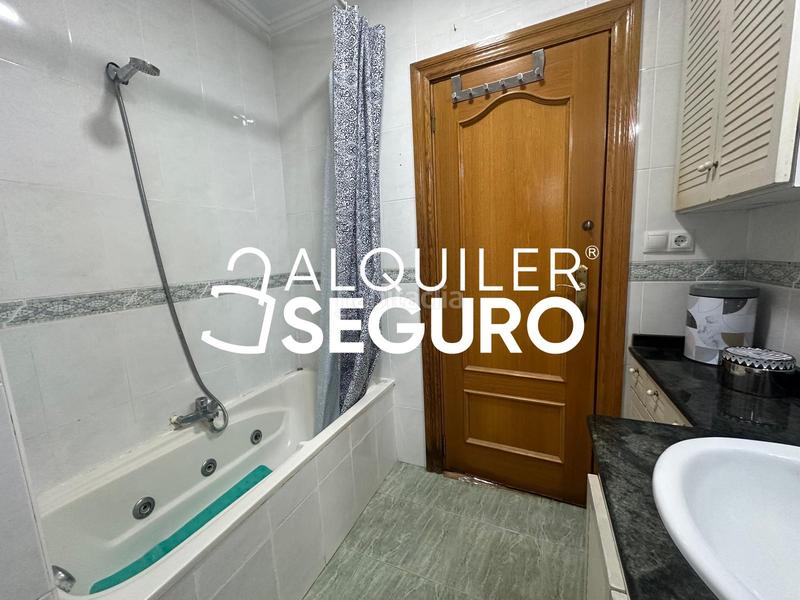 Foto 6bf6f5ac-b867-4a5f-a8e5-748a70aa5e7b. Miete etagenwohnung in Aiora Valencia