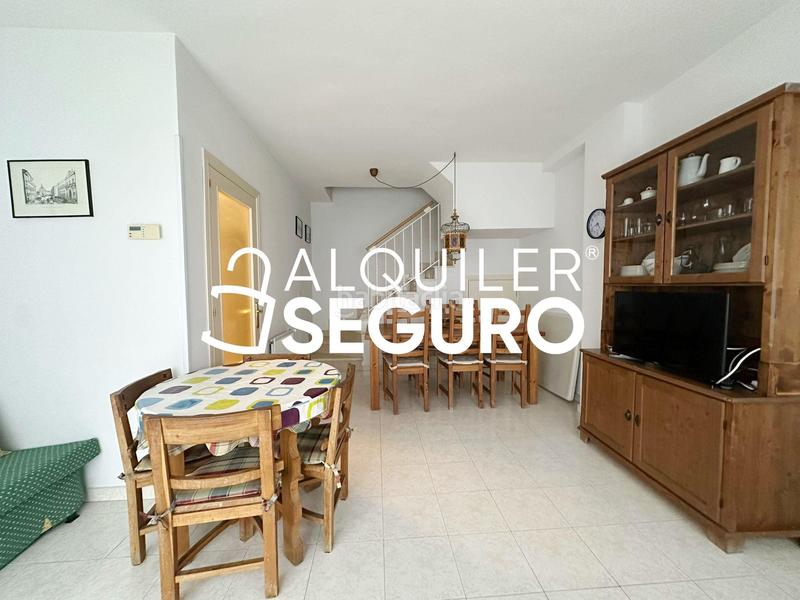 Foto 732a1fe5-6f36-49bf-ad6d-885945720cdf. Alquiler piso  trav. la cerca los molinos en Molinos (Los)