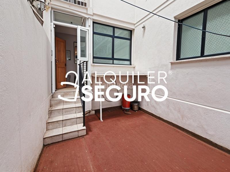 Foto c21f3c7f-16a7-4cbf-8cc4-cd24eaba19d2. Rent flat in Villegas Sevilla