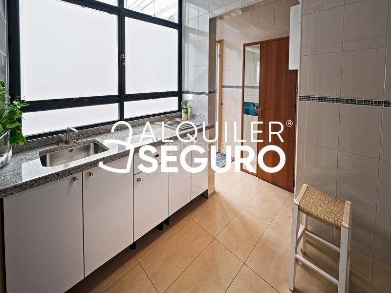 Foto dfc513dc-fd9c-4350-9f22-269a615ecd5f. Rent flat in Villegas Sevilla