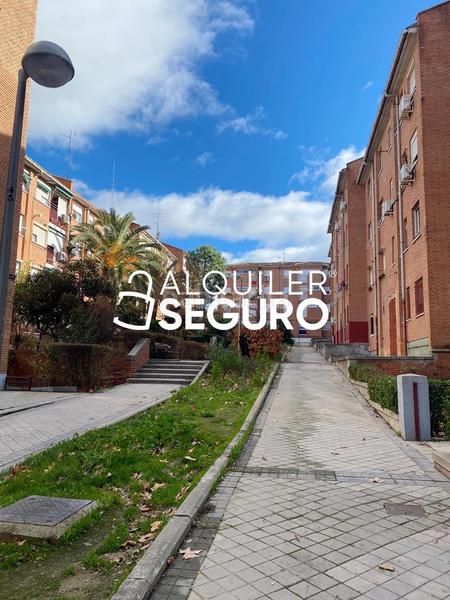 Foto fb42fcff-0cd1-4145-a9b4-9df1eaa96833. Location appartement avec chauffage dans Entrevías Madrid