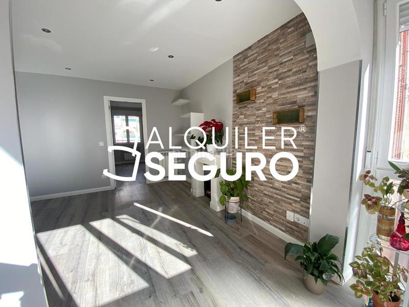 Foto 1260e841-4eb9-46d3-81d9-9a82281d2c8d. Rent flat with heating in Entrevías Madrid