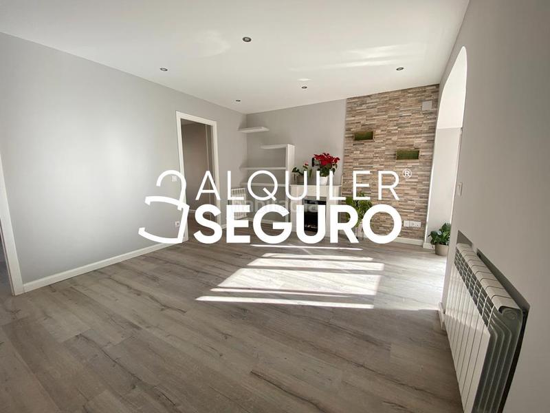 Foto 4d39dcd6-0fec-4378-9f21-0afe29e069af. Rent flat with heating in Entrevías Madrid