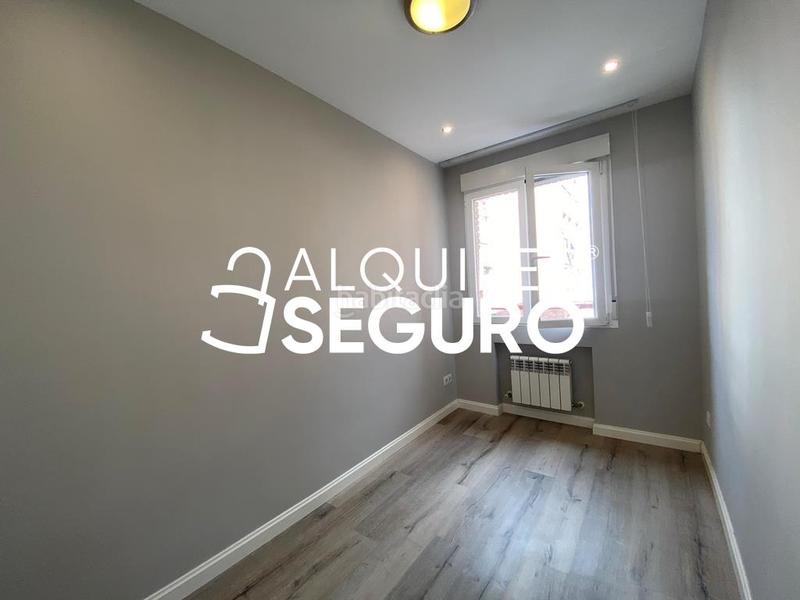 Foto c4f5ad09-00ed-408c-8c9f-882080dc6f40. Rent flat with heating in Entrevías Madrid