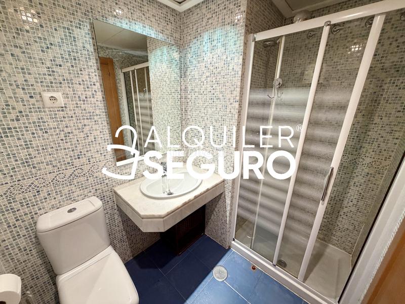 Foto 21950ffa-273c-43af-8799-46ef1fc9c8a1. Rent flat with heating parking pool in Villaverde Alto Madrid