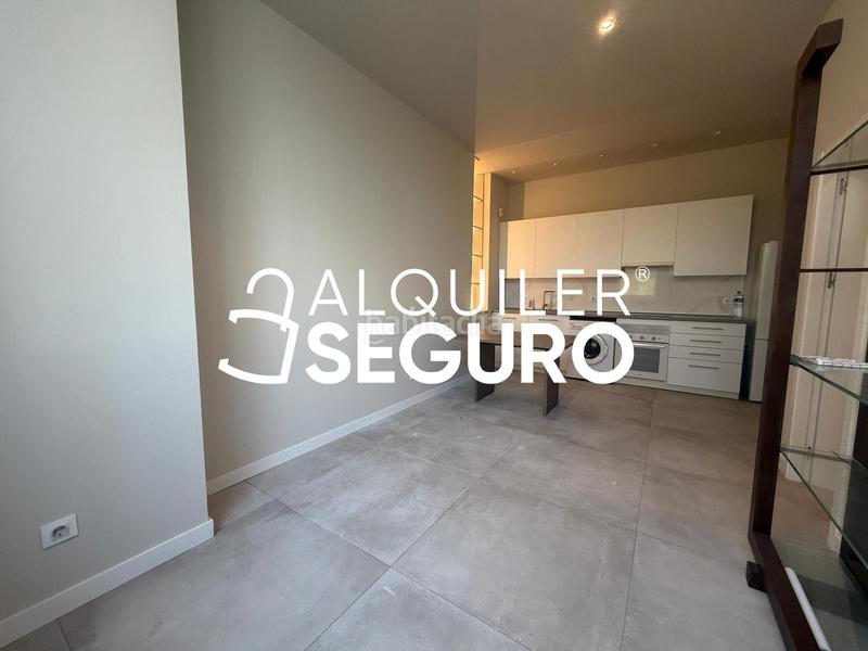 Foto 30c25998-00b8-447f-aec7-89615dacc760. Affitto appartamento con riscaldamento in Numancia Madrid