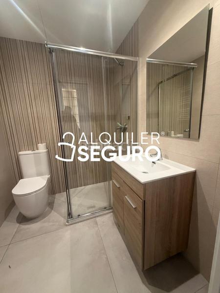 Foto 5c40cf4d-2c9f-4447-bb90-57b7061719cc. Affitto appartamento con riscaldamento in Numancia Madrid