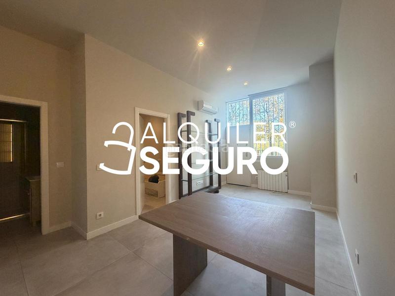 Foto 8a0d7869-60dd-41c0-942f-8763863f4f58. Affitto appartamento con riscaldamento in Numancia Madrid