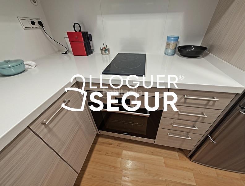 Foto 6a7af332-ce3c-4168-a1e5-528f907316c0. Alquiler piso  c de lepant en Segle XX Terrassa