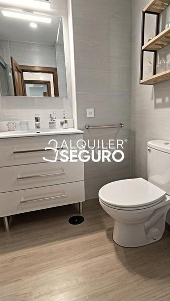 Foto c3456fb3-2034-43a4-a2b7-1b925273ddff. Miete etagenwohnung in Parque Atlántico- San Matías Sevilla